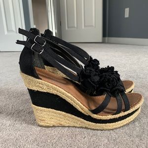 Wedge Sandals (Black)